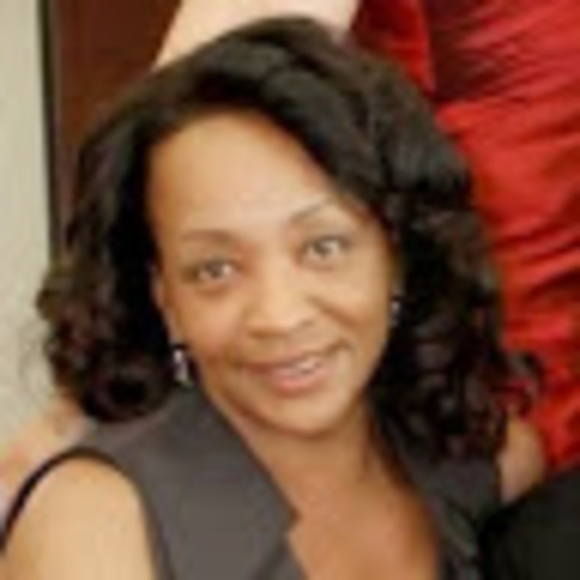 Meet your Posher, Karen - Picture 1 of 1